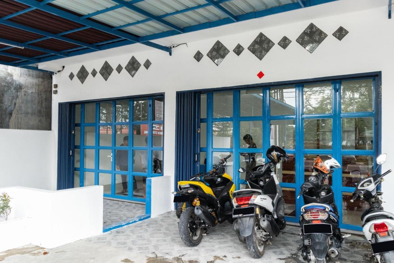 Deli Tua Reddoorz Near Medan Amplas מראה חיצוני תמונה